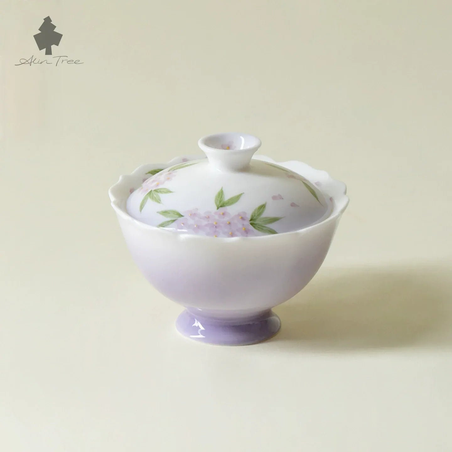 Hand-Painted Hydrangea Glow Jade Clay Gaiwan (130ml) - AlinTree