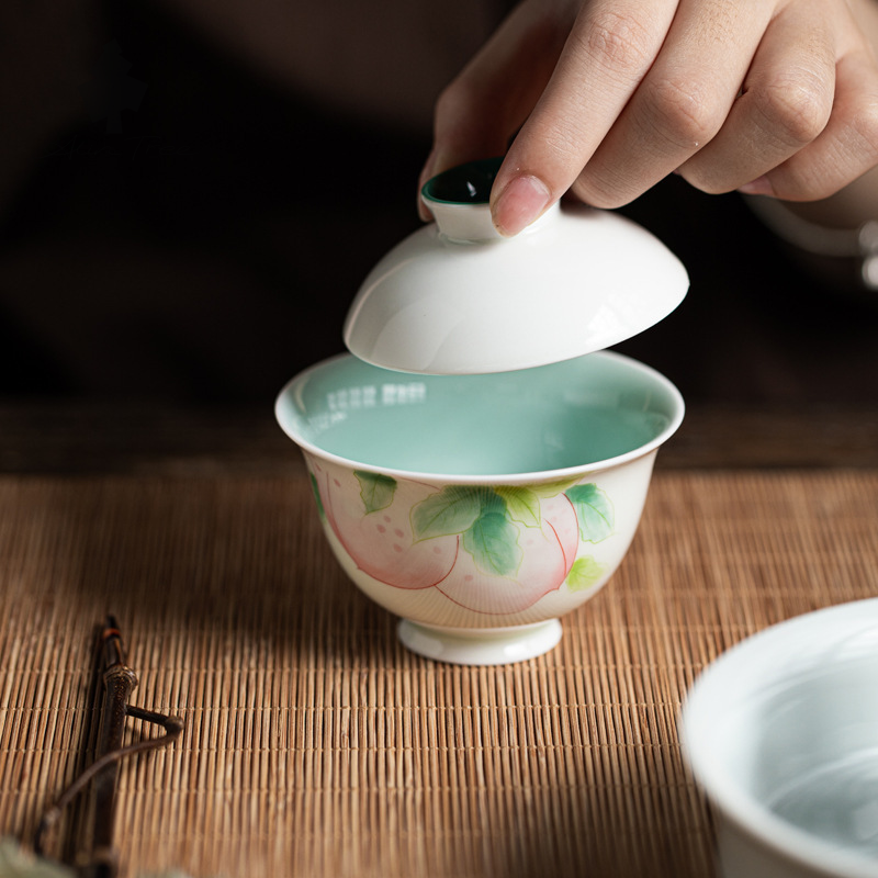 Peach Blush Collection – Hand-Painted Peach Motif (Gaiwan)