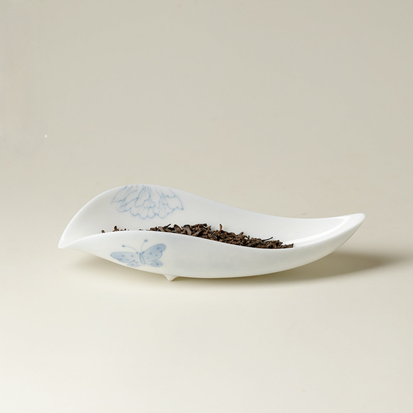 Hand-Painted Butterfly & Floral Jade Porcelain Tea Scoop (Cha Ze)