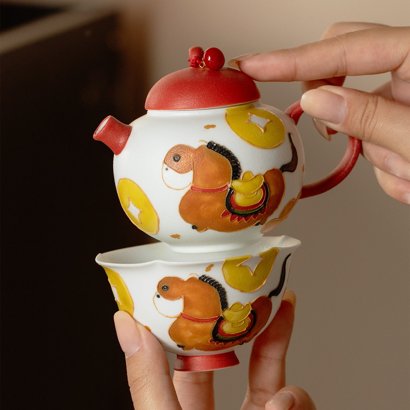 Hand-Painted Fortune Horse Snowflake White Ceramic Teapot (160ml)