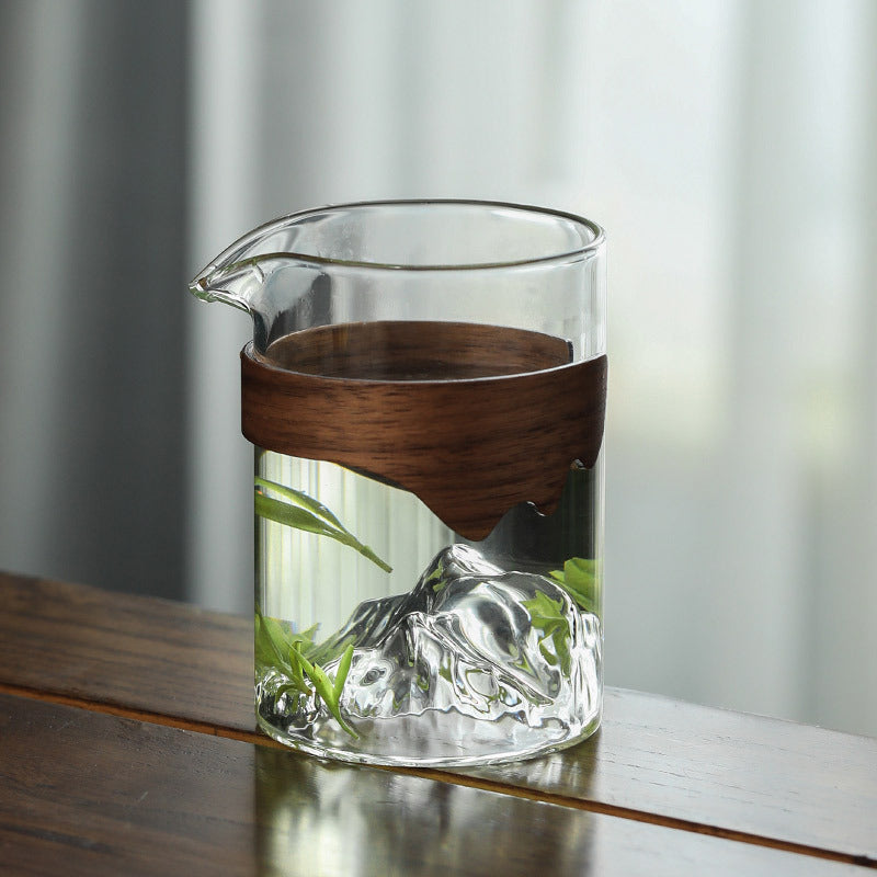 “Mountain View” Large Glass Fairness Cup