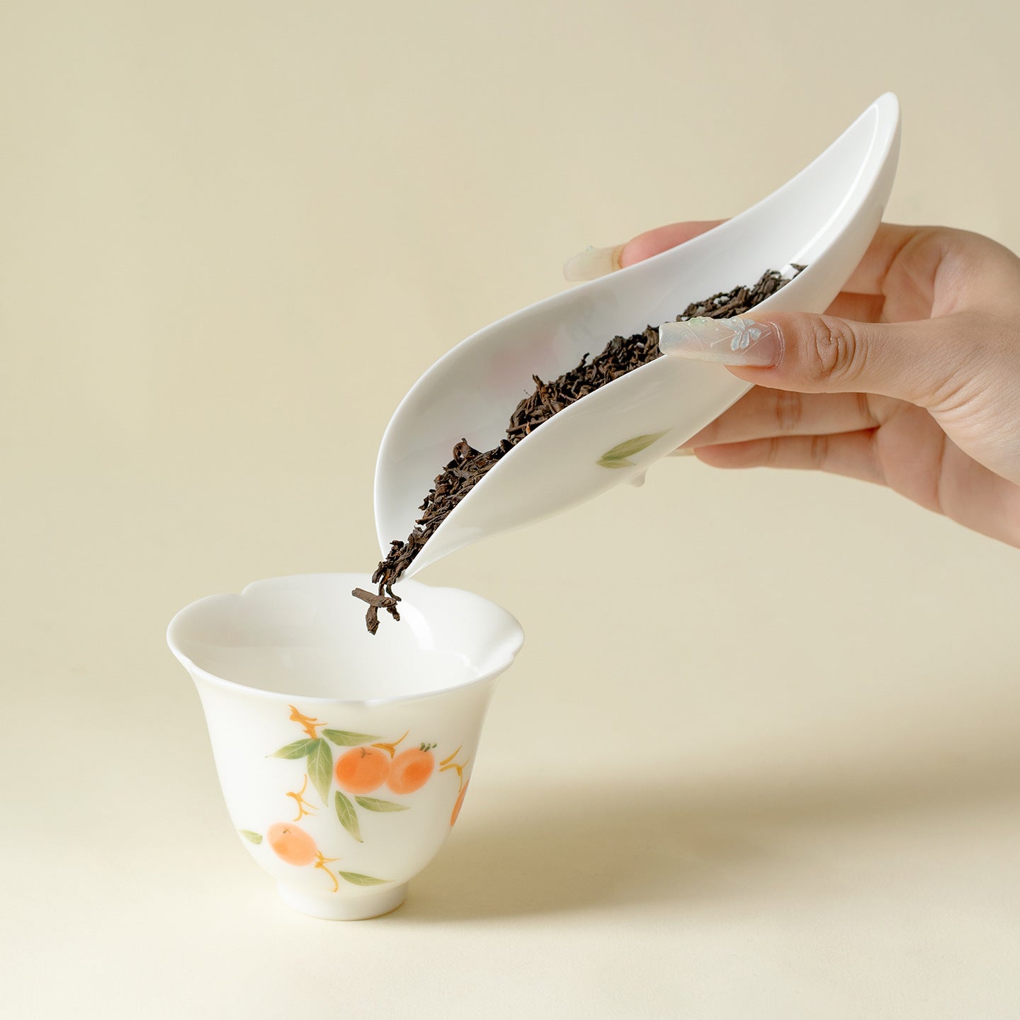 Hand-Painted Persimmon Blessing Autumn Leaf Ceramic Tea Scoop (Cha Ze)