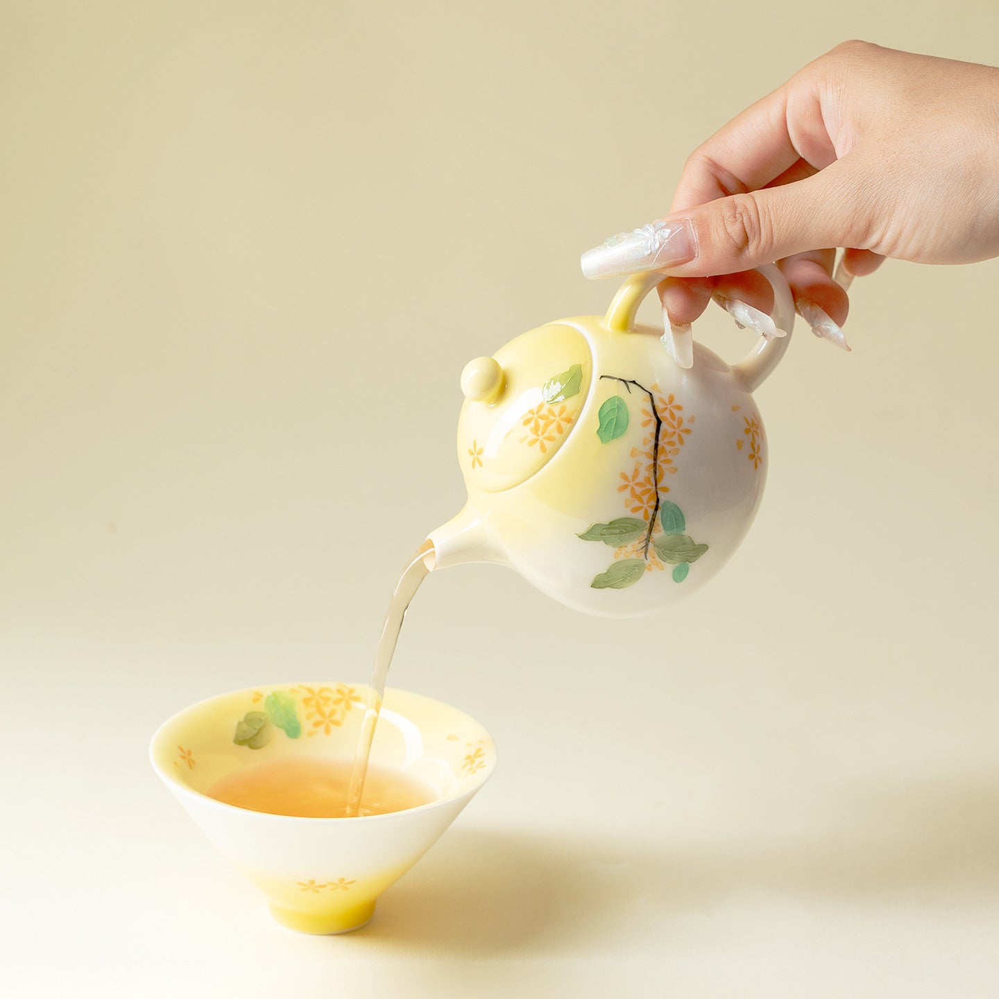 Gradient Laurel Hand-Painted Longdan Teapot 130ml