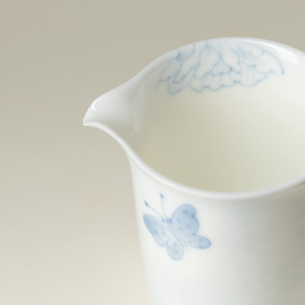 Hand-Painted Butterfly White Porcelain Fairness Cup,150ml