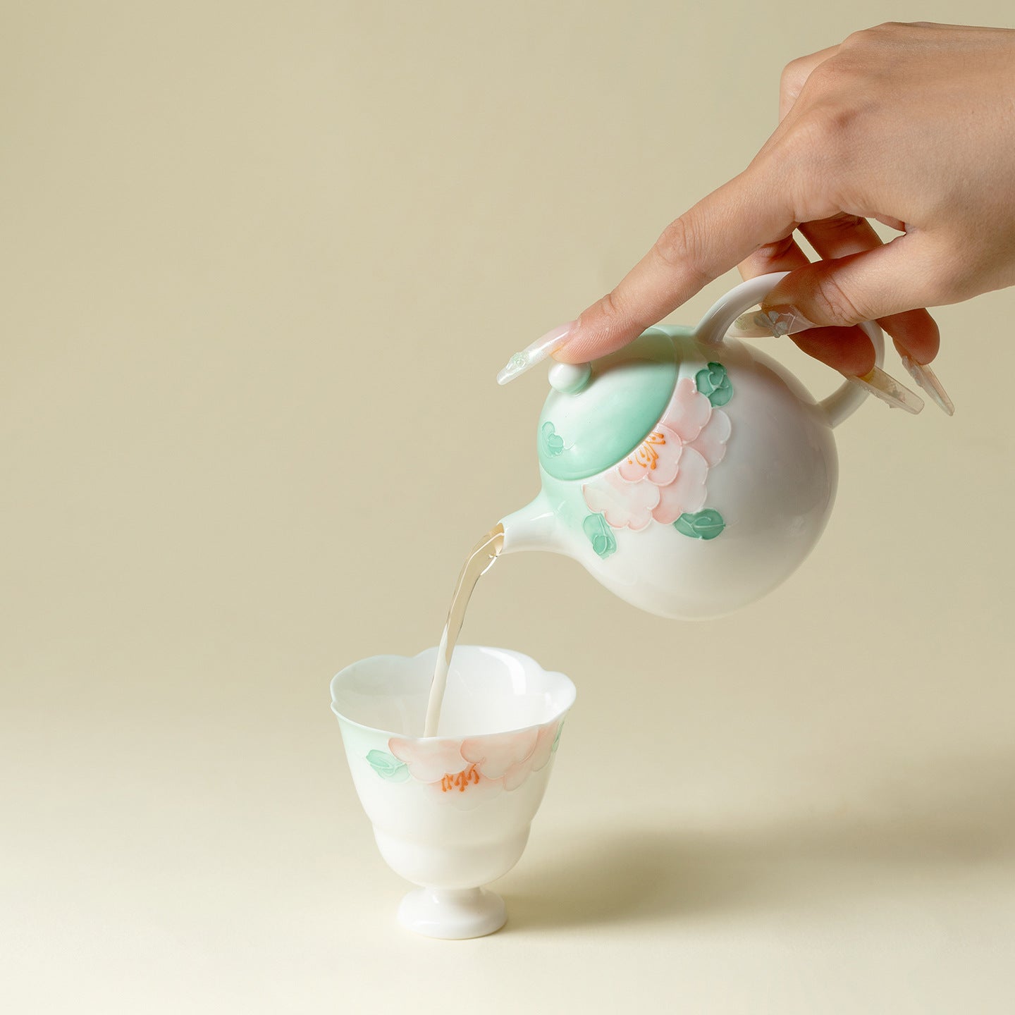 Gradient Branch Hand-Painted Longdan Teapot 130ml