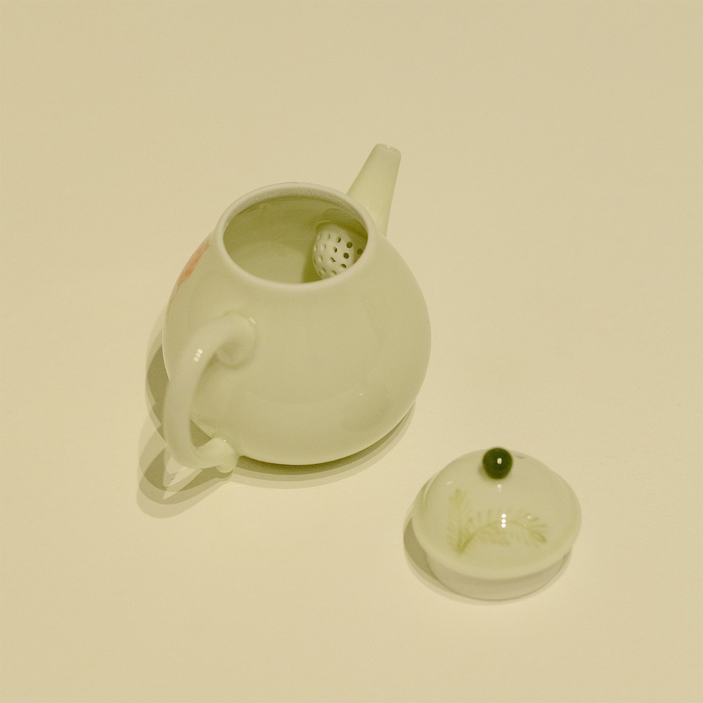 Red Koi Hand-Painted Pear-Shaped Teapot 120ml