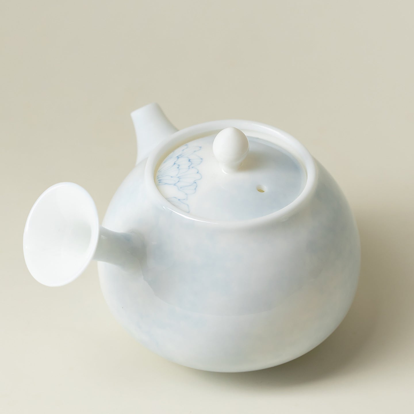 Japanese-Style Hand-Painted Butterfly Side-Handle Teapot (160ml)