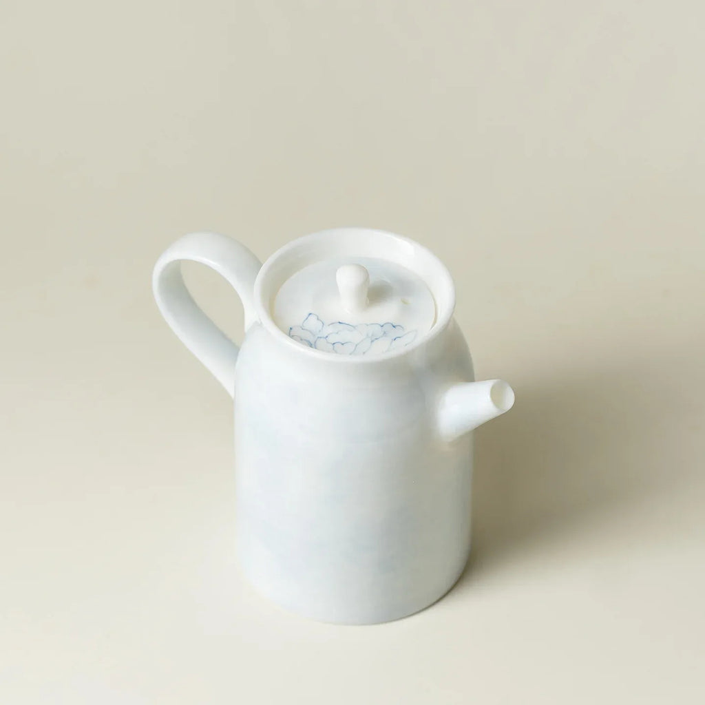 Hand-Painted Butterfly & Flower 'Beauty' Teapot (130ml) - AlinTree