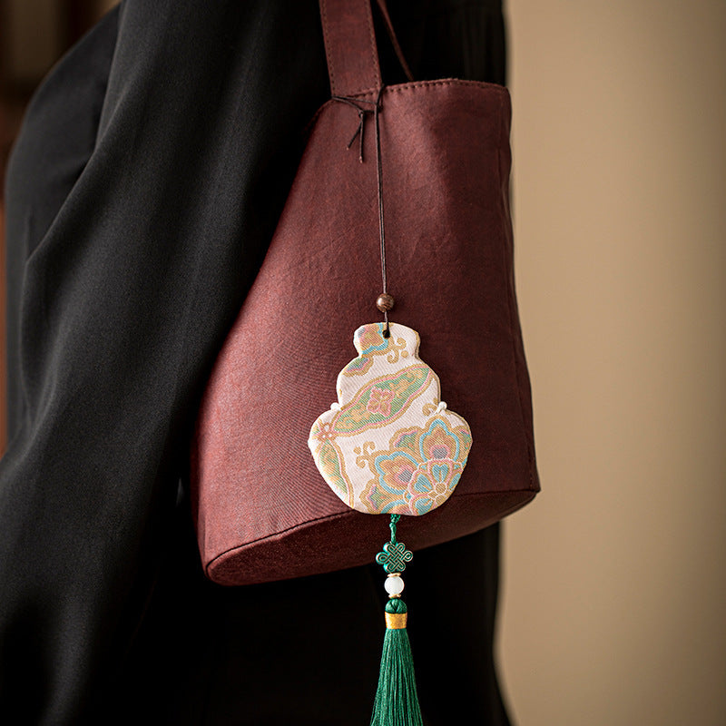 Vintage Chinese-Style Mugwort Scent Sachet Bag