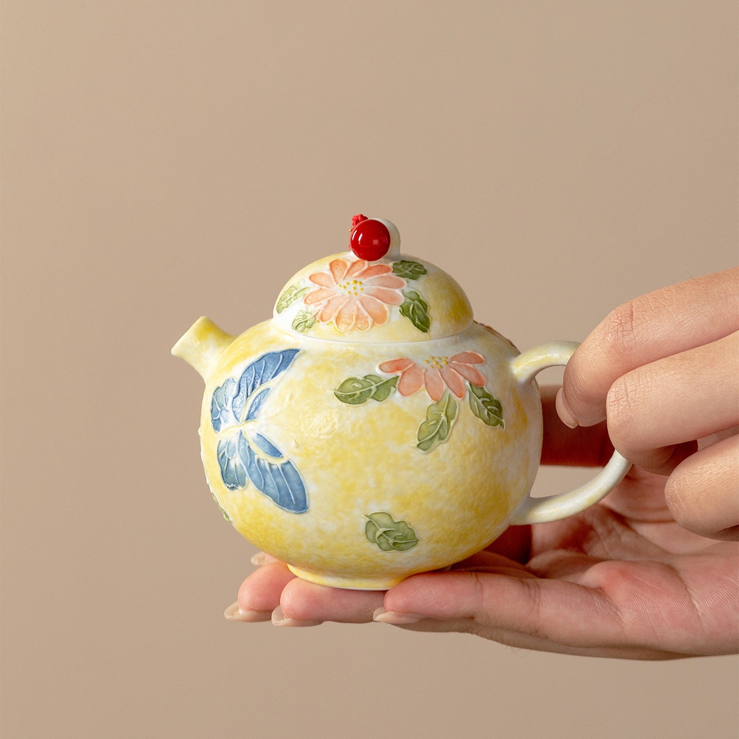 Hand-Painted Warm Yellow Butterfly Ceramic Teapot (160ml)