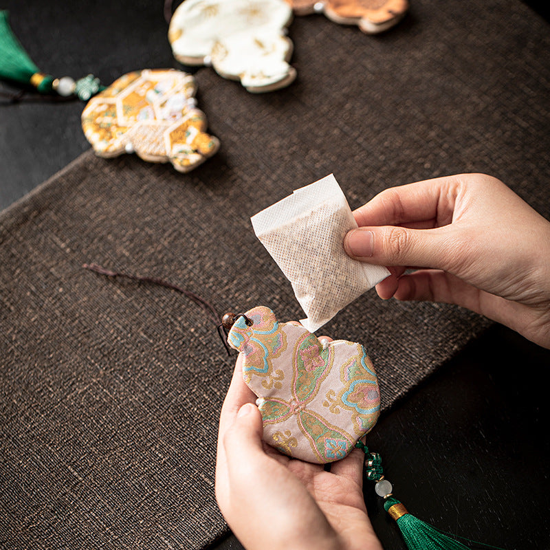 Vintage Chinese-Style Mugwort Scent Sachet Bag