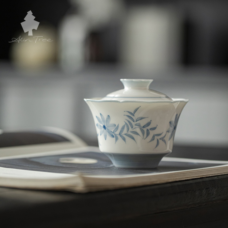 Hand-Painted Blue & White Porcelain Gaiwan Tea Cup (145ml)